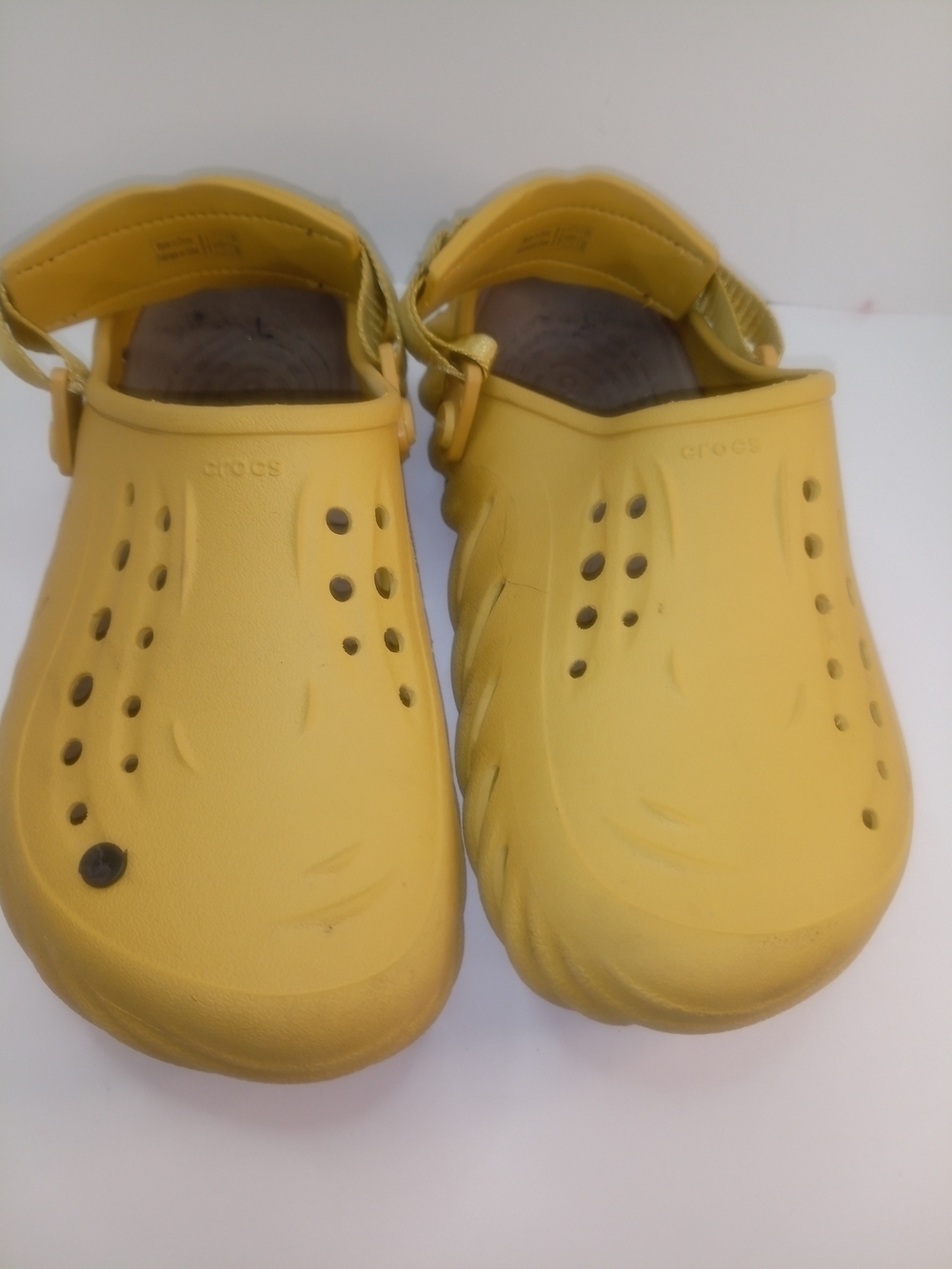CROCS Echo Unisex Women(10) Men (8) Yellow Clogs